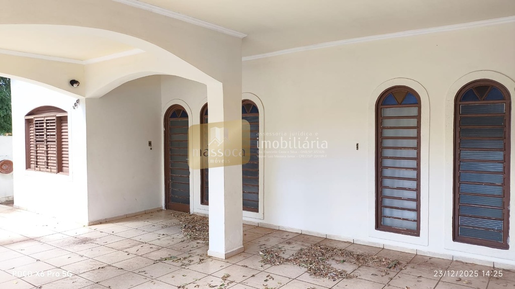 residential-/-home-vila-lahoz-tupa-sp