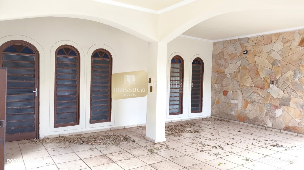 residential-/-home-vila-lahoz-tupa-sp