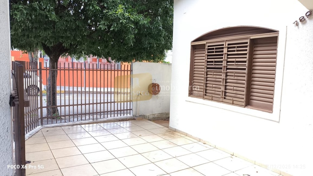 residential-/-home-vila-lahoz-tupa-sp