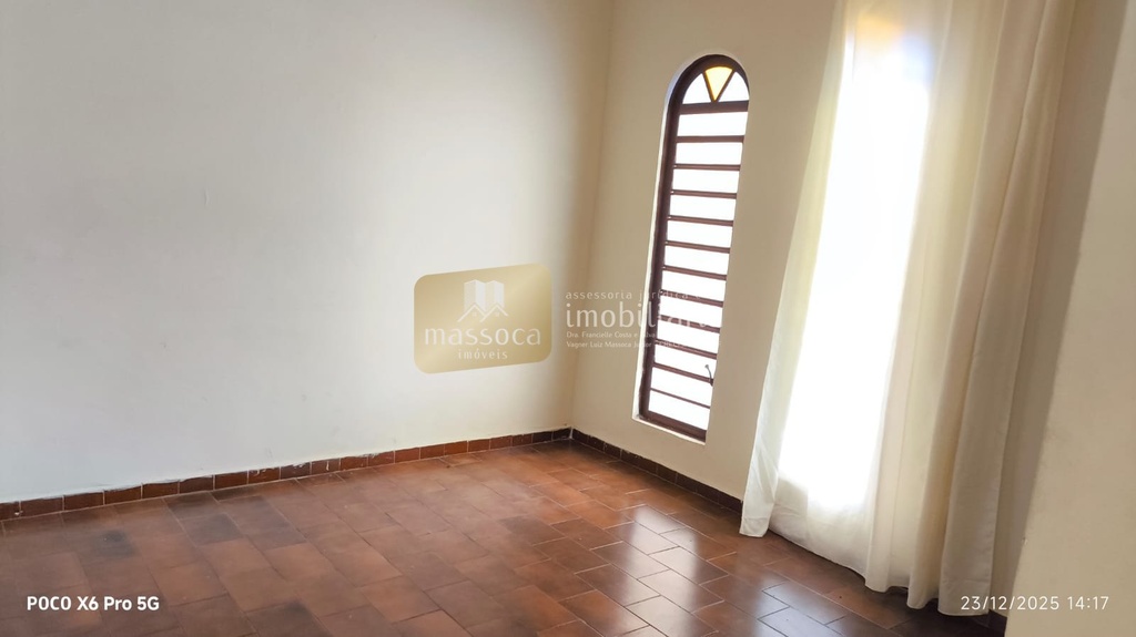 residential-/-home-vila-lahoz-tupa-sp
